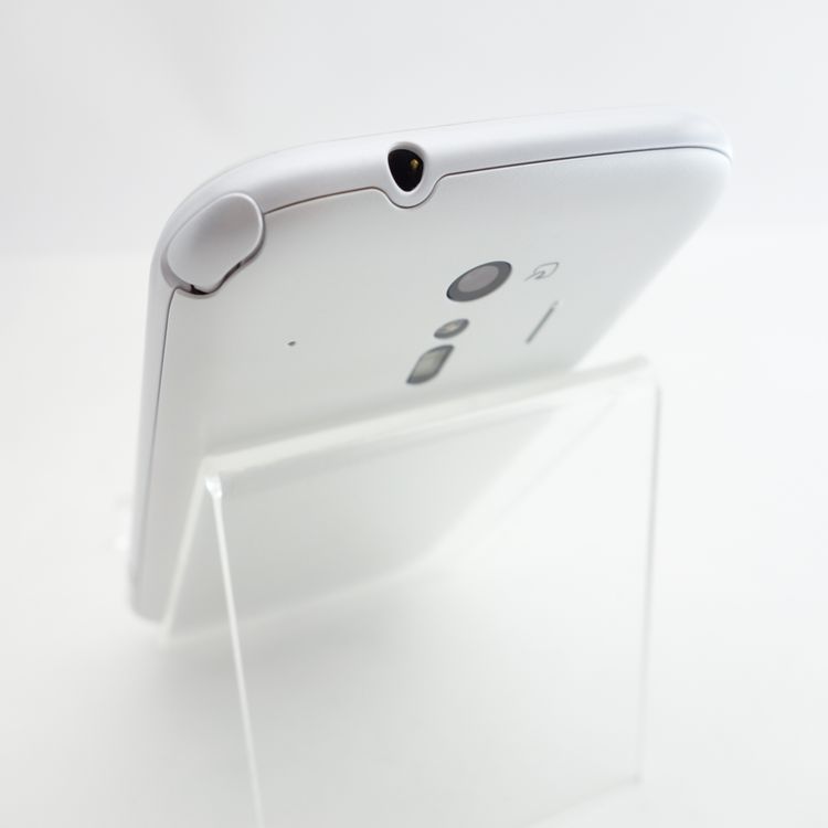 ��SIM�ե꡼�ۤ餯�餯���ޡ��ȥե��� F-42A �ۥ磻�� �������¡� docomo��