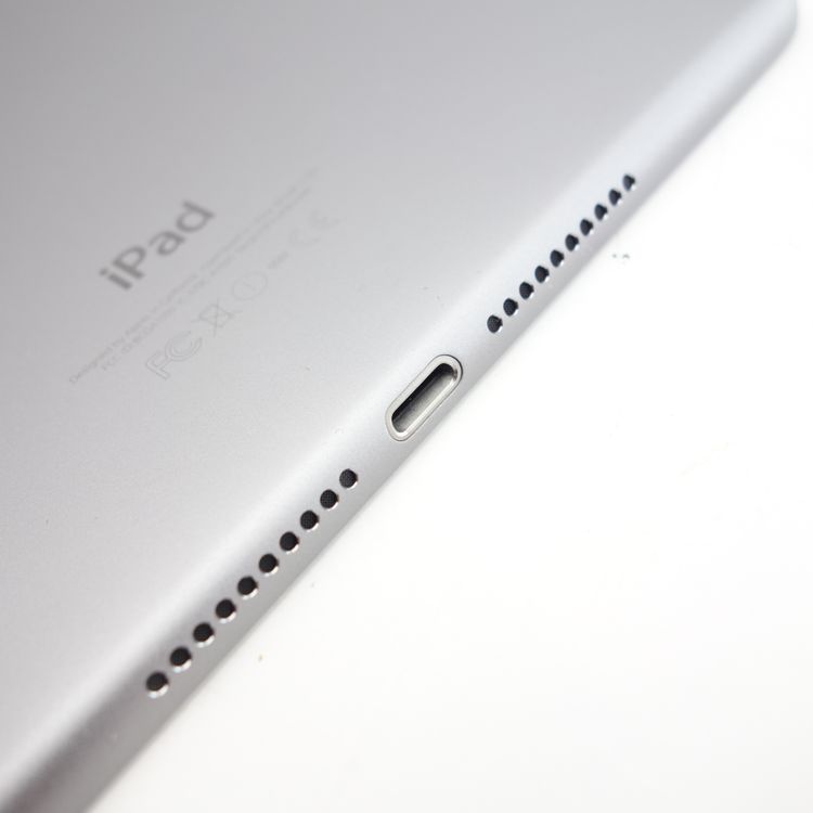 ��7.9�������iPad mini 4 128GB ���ڡ������쥤 ����100�� SIM�ե꡼