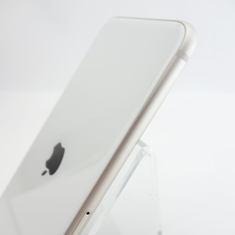 ��SIM�ե꡼��iPhoneSE3 64GB �������饤�� ����91�� �������¡�