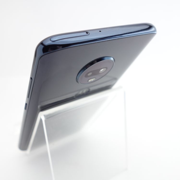 ��SIM�ե꡼��Motorola moto g7 plus 64GB �ǥ����ץ���ǥ��� ������