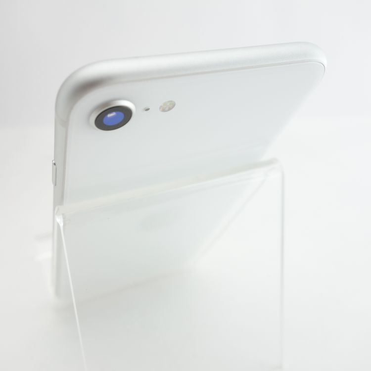 ��SIM�ե꡼��iPhoneSE2 128GB �ۥ磻�� ����88�� �������¡�