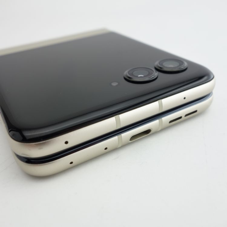 ��SIM�ե꡼��MOTOROLA razr 50 XT2453-9 ����ɥ��꡼�� ������