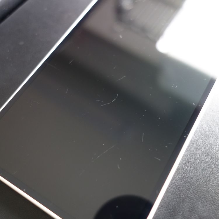 ��SIM�ե꡼��iPhone14 128GB �������饤�� ����89�� �������¡�