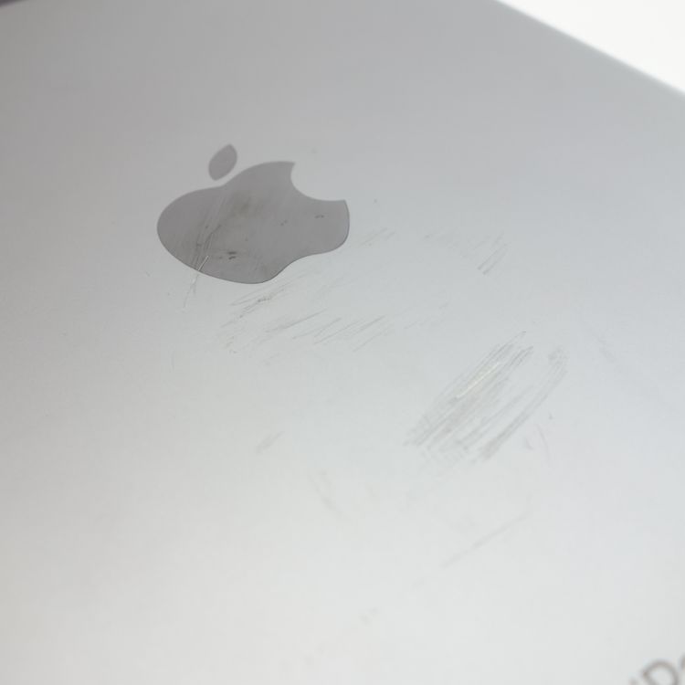 ��9.7�������iPad ��5���� 32GB ���ڡ������쥤 ����99% SIM�ե꡼