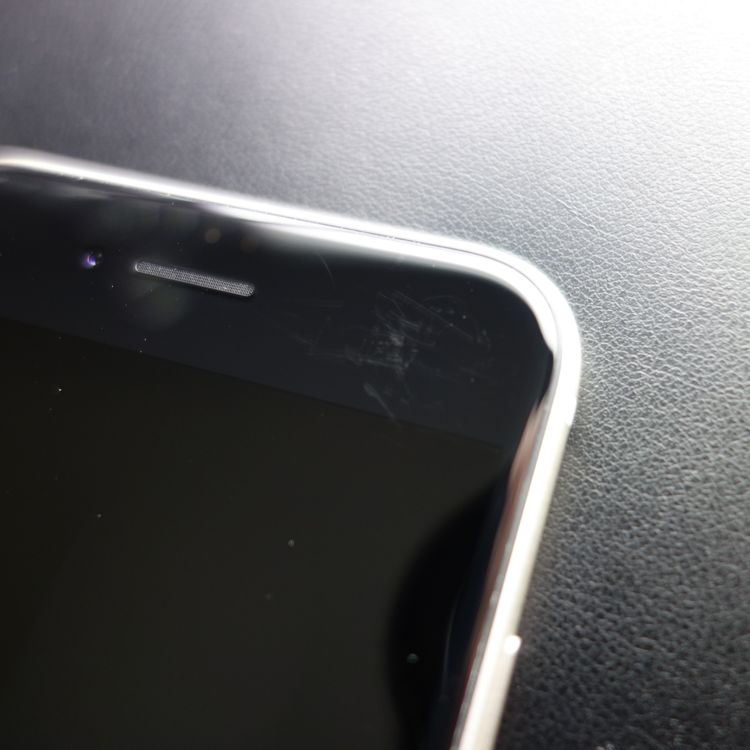��SIM�ե꡼��iPhoneSE3 64GB �������饤�� ����95�� Apple���ȥ���