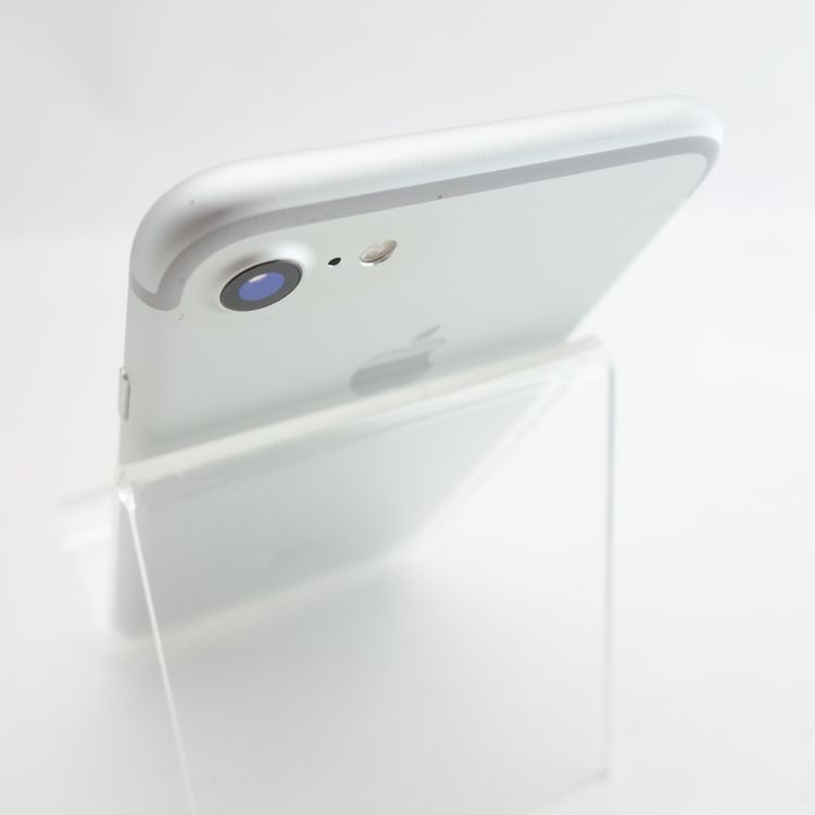 ��SIM�ե꡼��iPhone7 32GB ����С� ����86�� �������¡�