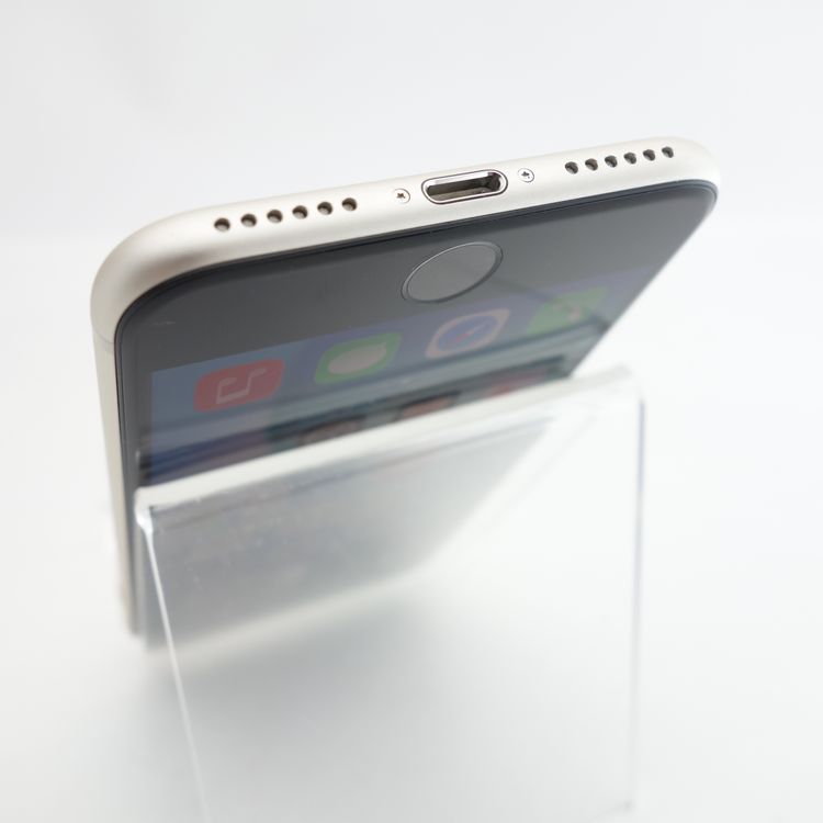 ��SIM�ե꡼��iPhoneSE3 64GB �������饤�� ����95�� �������¡�