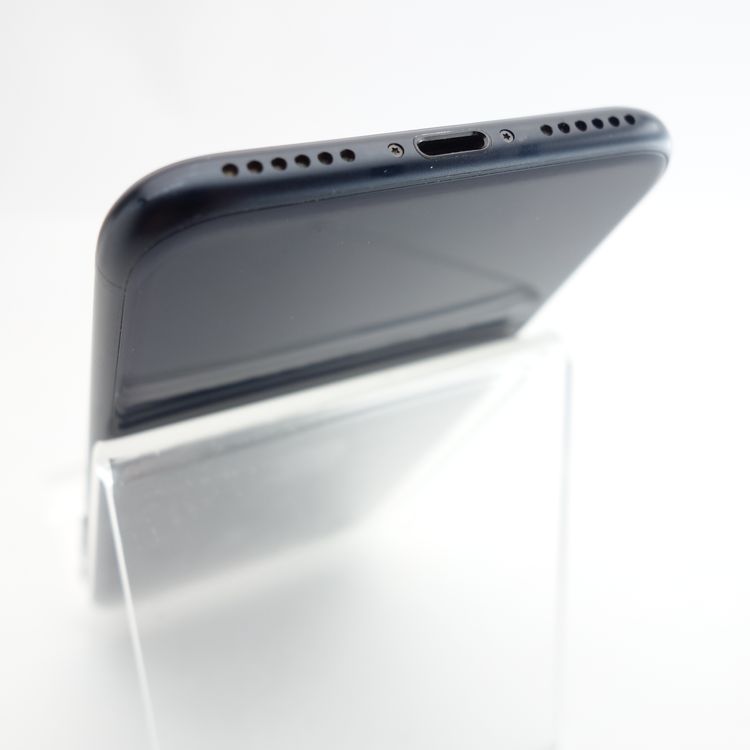 ��SIM�ե꡼��iPhoneSE3 64GB �ߥåɥʥ��� ����100�� �������¡�