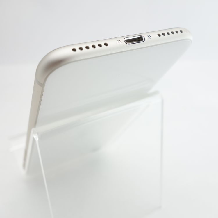 ��SIM�ե꡼��iPhoneSE3 64GB �������饤�� ����100�� �������¡�