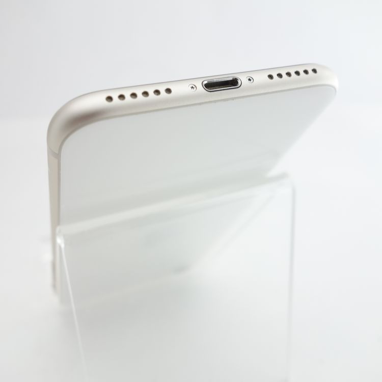 ��SIM�ե꡼��iPhoneSE3 64GB �������饤�� ����98�� �������¡�