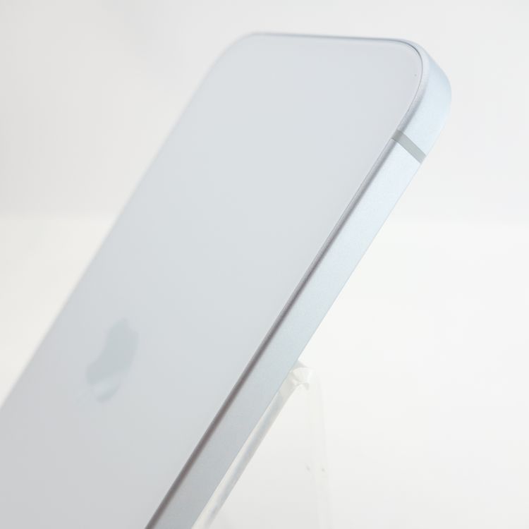��SIM�ե꡼��iPhone15 256GB �֥롼 ����83% �������¡�
