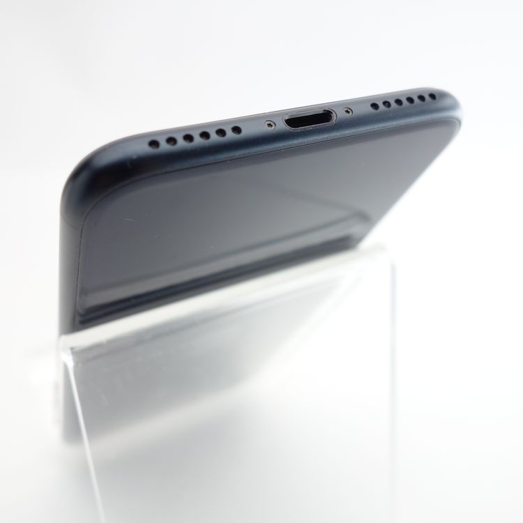 ��SIM�ե꡼��iPhoneSE3 128GB �ߥåɥʥ��� ����85�� �������¡�