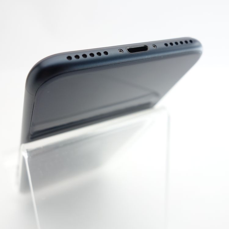 ��SIM�ե꡼��iPhoneSE3 64GB �ߥåɥʥ��� ����93�� �������¡�