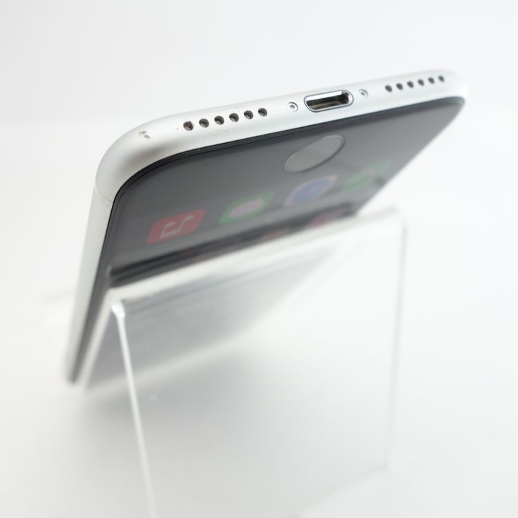 ��SIM�ե꡼��iPhoneSE2 64GB �ۥ磻�� ����100�� �������¡�