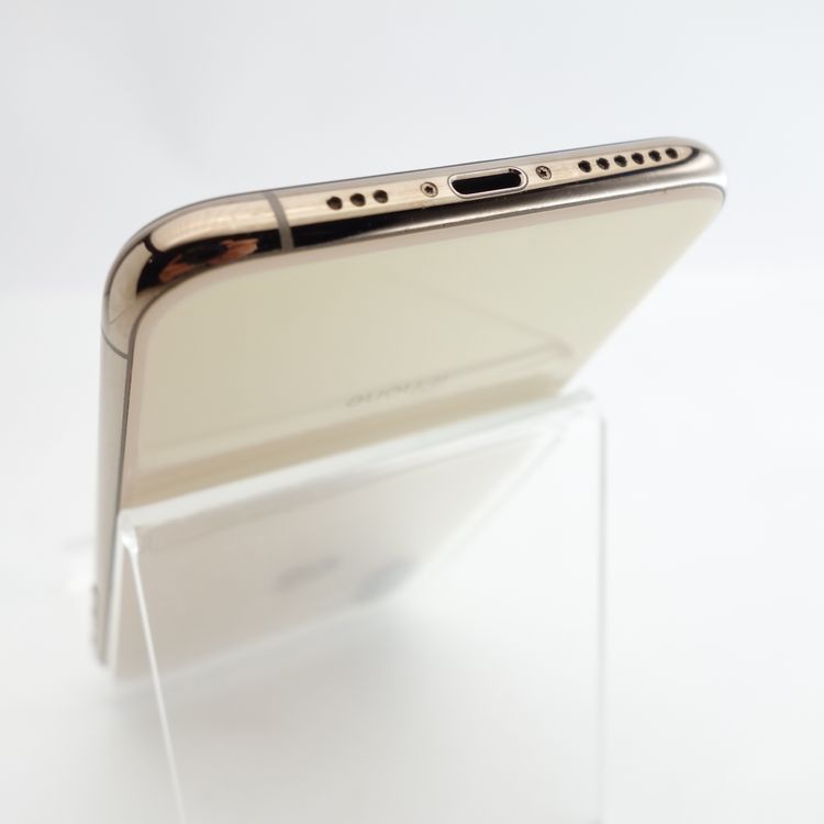 ��SIM�ե꡼��iPhoneXS 64GB ������� ����82�� Apple���ȥ���