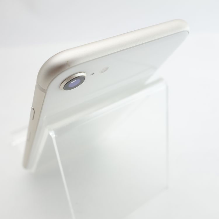 ��SIM�ե꡼��iPhoneSE3 64GB �������饤�� ����85�� �������¡�