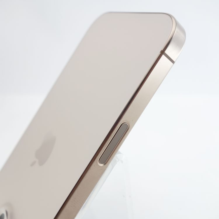 ��SIM�ե꡼��iPhone16 Pro 512GB �ǥ����ȥ����˥��� ����89�� ���ȥ���