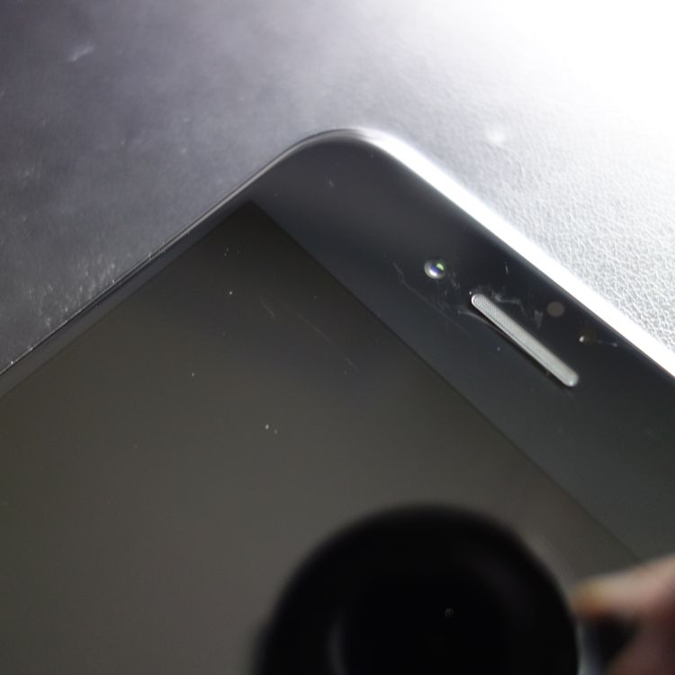 ��SIM�ե꡼��iPhoneSE2 64GB �֥�å� ����100�� �������¡�