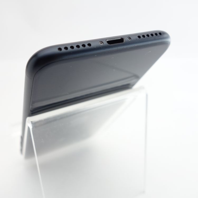 ��SIM�ե꡼��iPhoneSE3 64GB �ߥåɥʥ��� ����97�� �������¡�