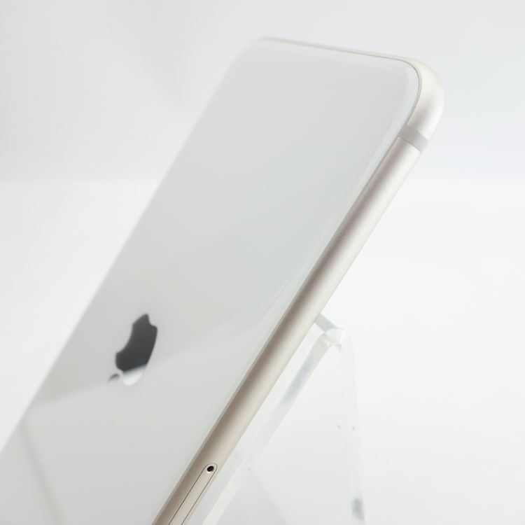 ��SIM�ե꡼��iPhoneSE3 64GB �������饤�� ����100�� Apple���ȥ���