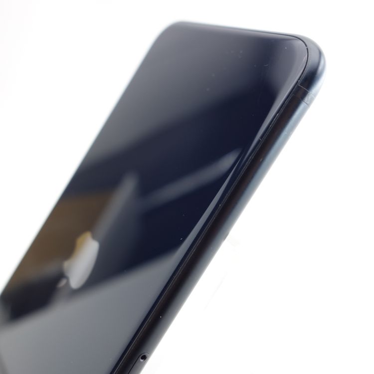 ��SIM�ե꡼��iPhoneSE3 64GB �ߥåɥʥ��� ����99�� �������¡�
