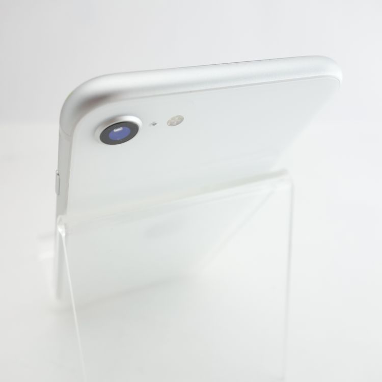 ��SIM�ե꡼��iPhoneSE2 128GB �ۥ磻�� ����100�� �������¡�