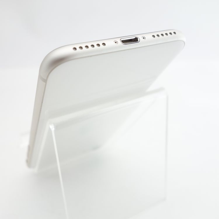 ��SIM�ե꡼��iPhoneSE3 64GB �������饤�� ����93�� �������¡�
