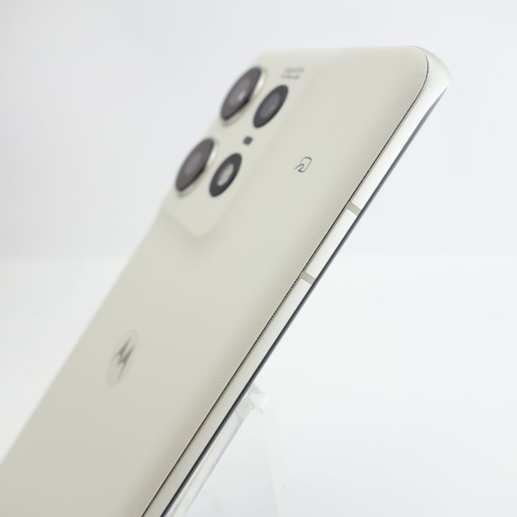 【SIMフリー】motorola edge 50s Pro バニラクリーム XT2403-5