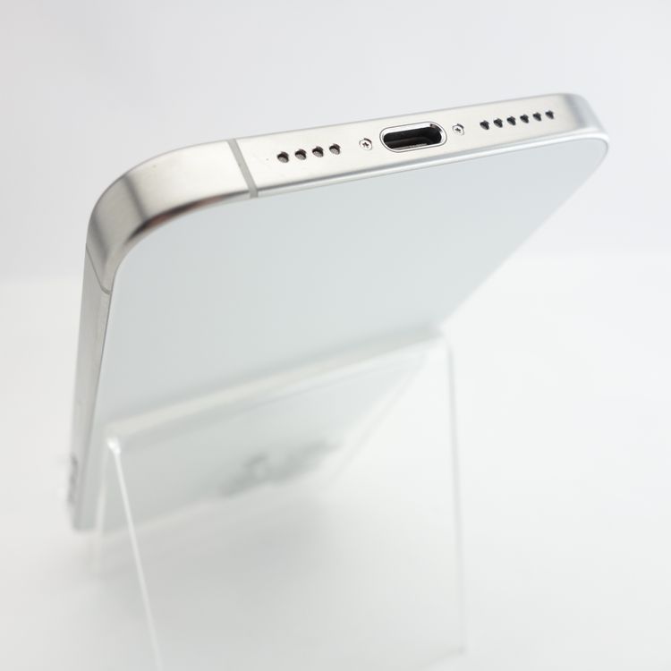 ��SIM�ե꡼��iPhone15 Pro Max 512GB �ۥ磻�ȥ����˥��� ����88��