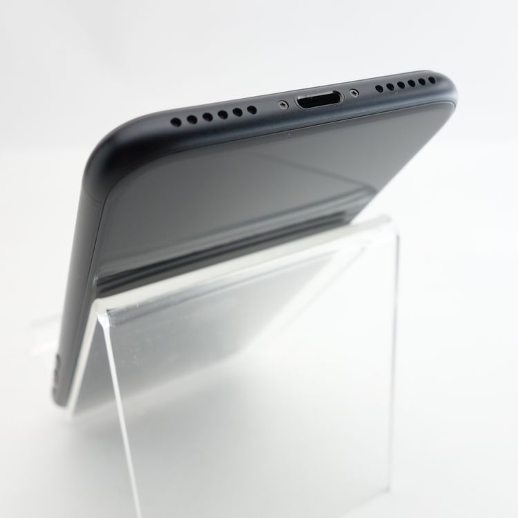 ��SIM�ե꡼��iPhoneSE2 64GB �֥�å� ����93�� �������¡�