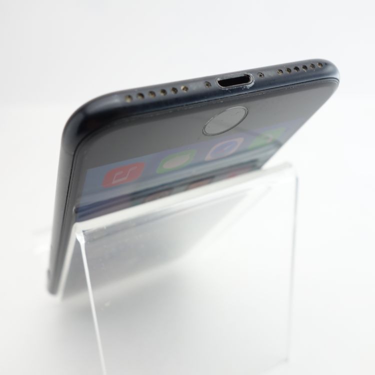 ��SIM�ե꡼��iPhoneSE2 64GB �֥�å� ����90�� �������¡�