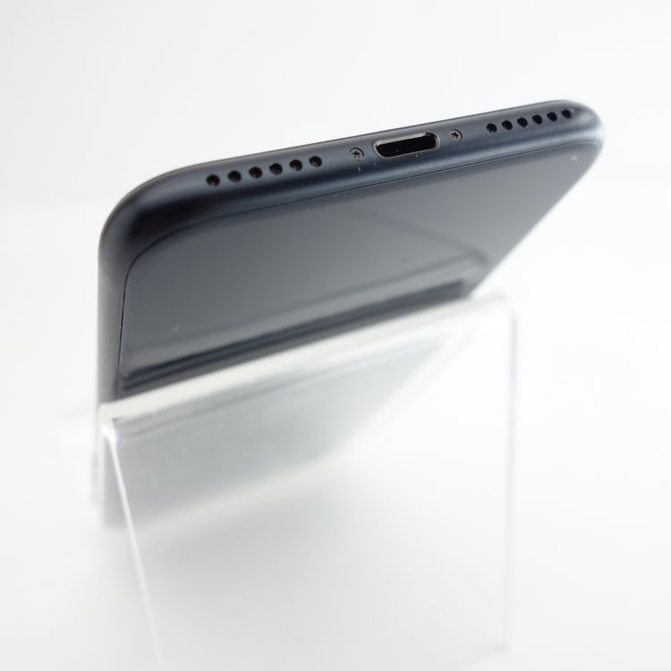 ��SIM�ե꡼��iPhoneSE3 128GB �ߥåɥʥ��� ����86�� �������¡�