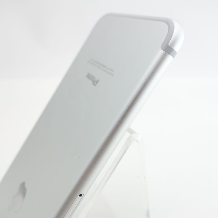��SIM�ե꡼��iPhone7 32GB ����С� ����94�� �������¡�