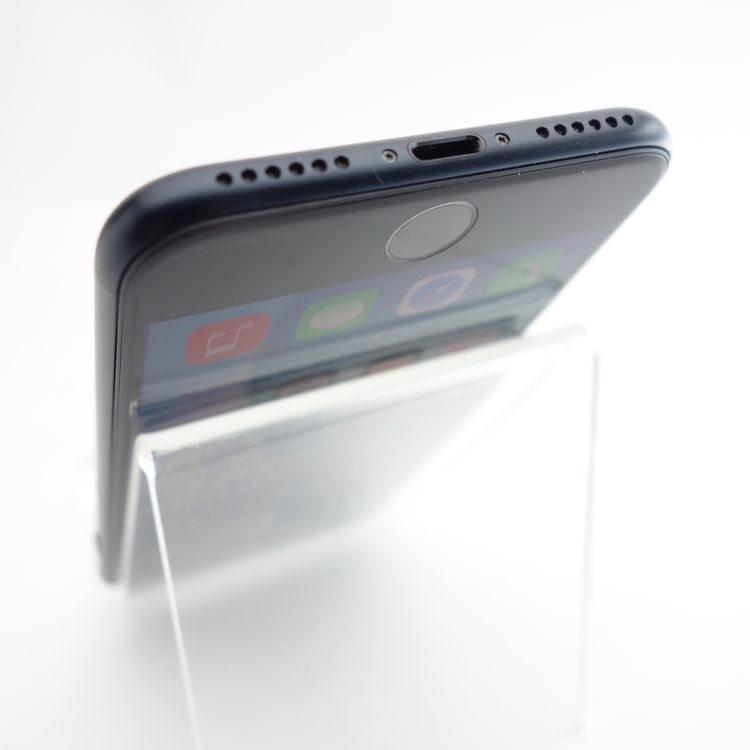 ��SIM�ե꡼��iPhoneSE3 64GB �ߥåɥʥ��� ����99�� �������¡�