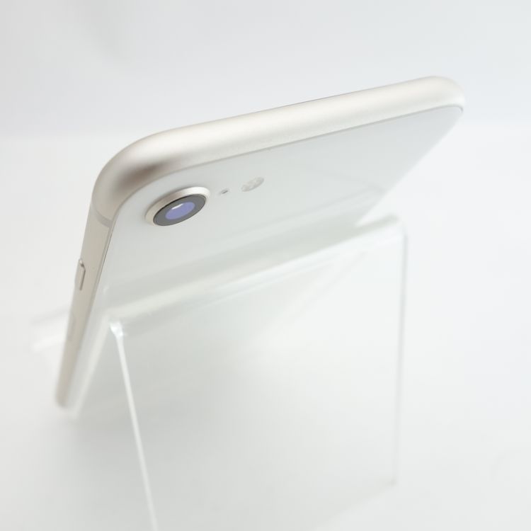 ��SIM�ե꡼��iPhoneSE3 64GB �������饤�� ����100�� �������¡�