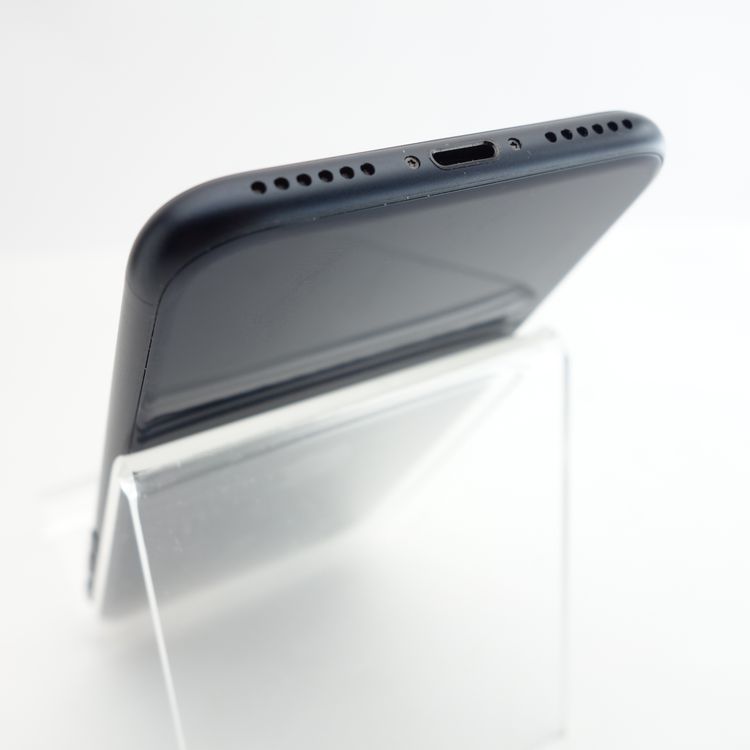 ��SIM�ե꡼��iPhoneSE3 64GB �ߥåɥʥ��� ����100�� �������¡�