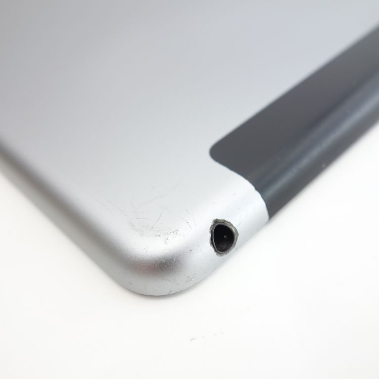 ��9.7�������iPad ��6���� 32GB ���ڡ������쥤 ����87% SIM�ե꡼