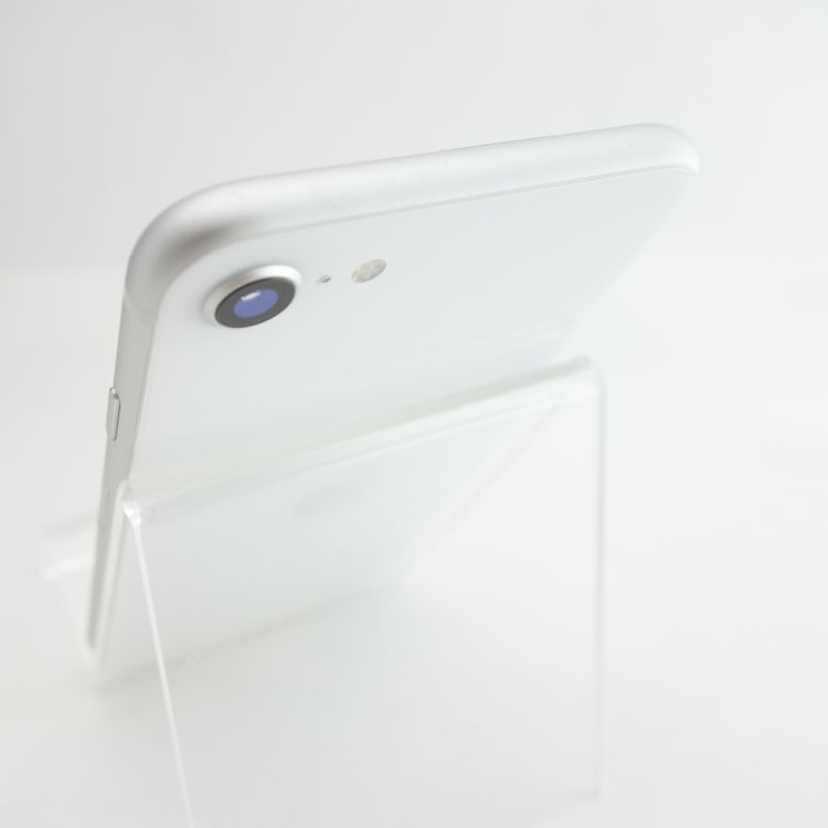 ��SIM�ե꡼��iPhoneSE2 64GB �ۥ磻�� ����90�� �������¡�