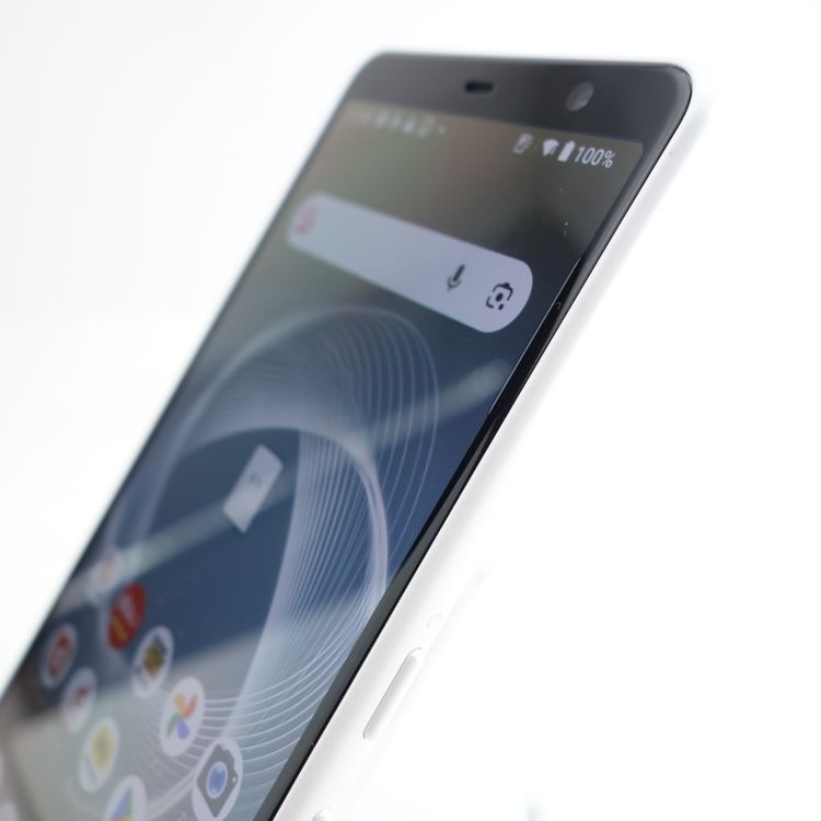 ��SIM�ե꡼��arrows Be4 Plus F-41B �ۥ磻�� �������¡� docomo��