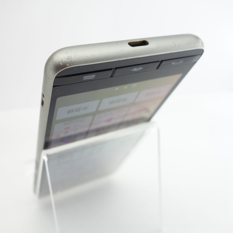 ��SIM�ե꡼��BASIO 4 KYV47-u �����ѥ󥴡���� UQ��Х����� �������¡�