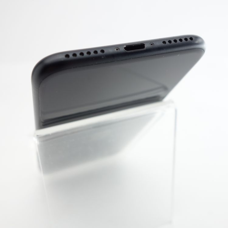 ��SIM�ե꡼��iPhoneSE2 64GB �֥�å� ����92�� �������¡�