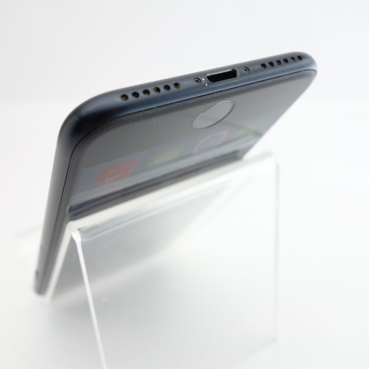 ��SIM�ե꡼��iPhoneSE3 64GB �ߥåɥʥ��� ����88�� �������¡�