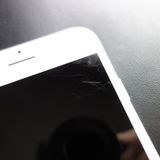 ��SIM�ե꡼��iPhone7 32GB ����С� ����96�� �������¡�