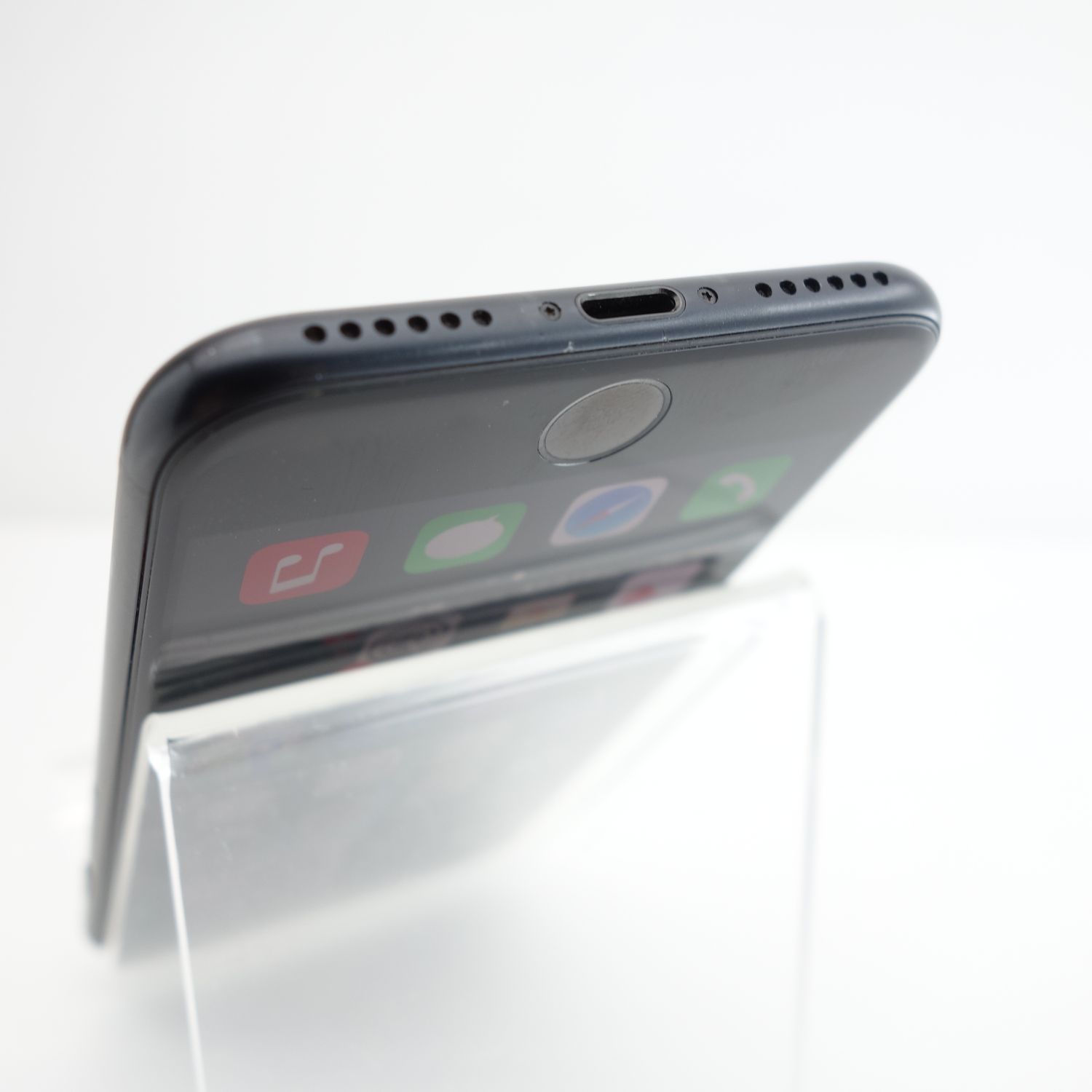 242【新品電池】iPhoneSE 第2世代 ブラック SIMフリー （ムスビー 
