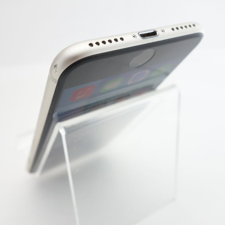 ��SIM�ե꡼��iPhoneSE3 64GB �������饤�� ����83�� Apple���ȥ���