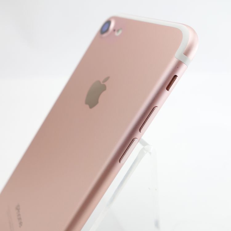 ��SIM�ե꡼��iPhone7 32GB ������������� ����84�� �������¡�