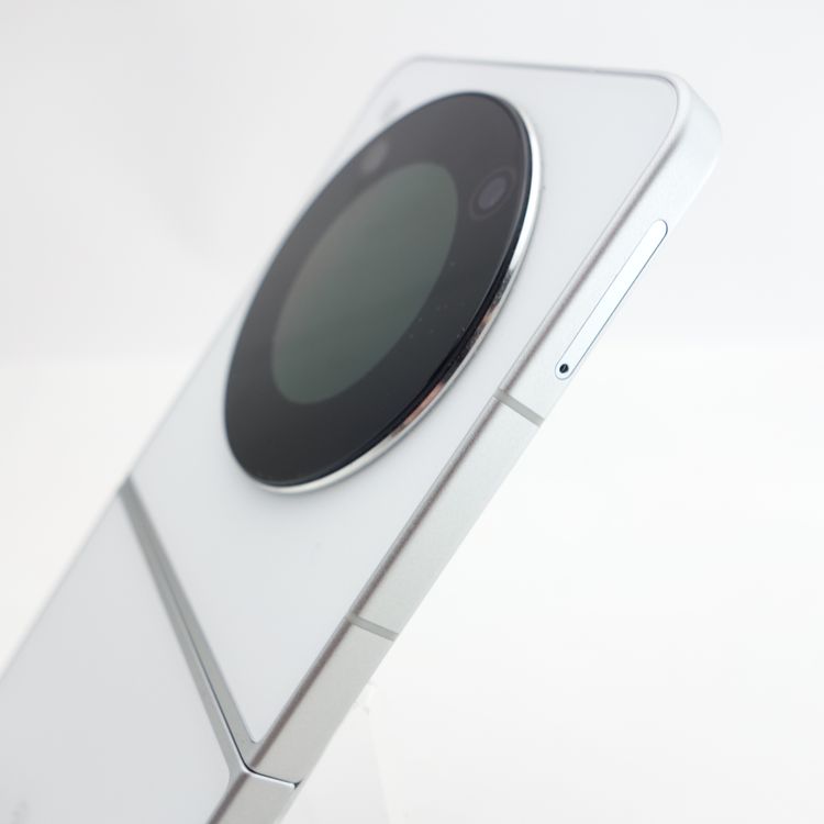 ��SIM�ե꡼��Libero Flip A304ZT �ۥ磻�� �������¡� Y!mobile��