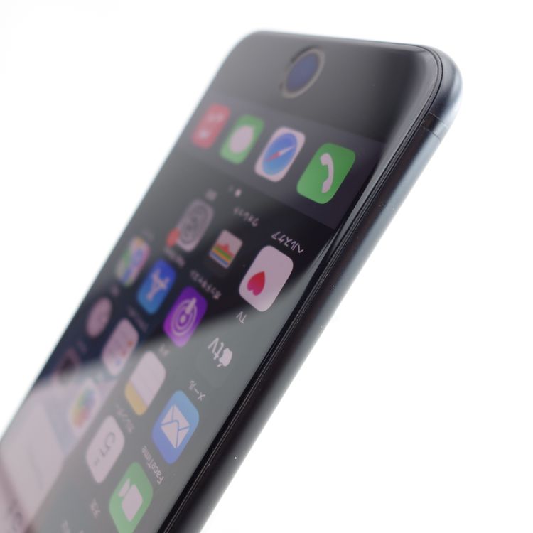 ��SIM�ե꡼��iPhoneSE2 128GB �֥�å� ����81�� �������¡�