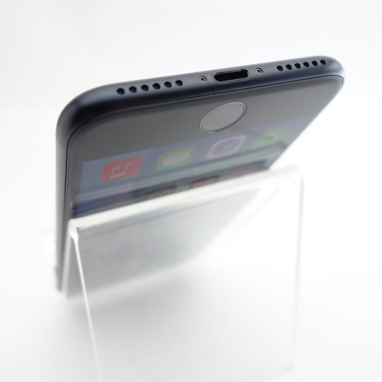 ��SIM�ե꡼��iPhoneSE3 64GB �ߥåɥʥ��� ����94�� �������¡�