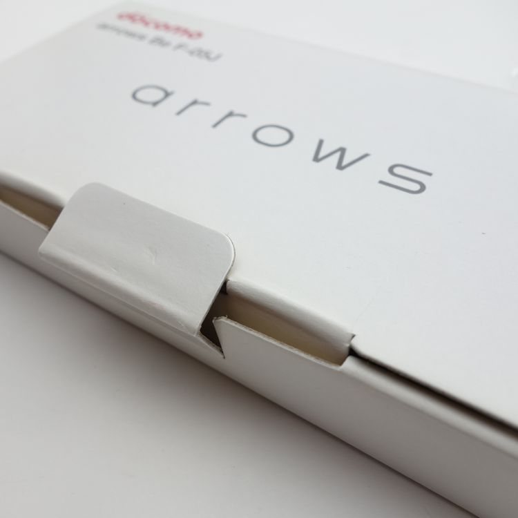 ��SIM�ե꡼��arrows Be F-05J �֥�å� �������¡� docomo��